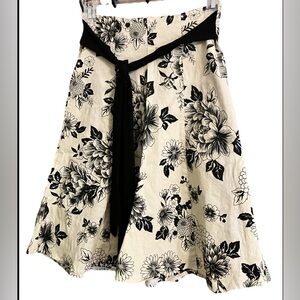 Vtg. body central Floral Print Flared Knee Length W/ Front Tie Belt skirt size S
